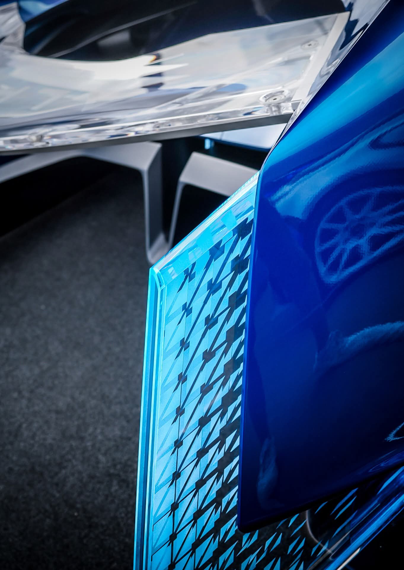 MatMedia — Porsche 935 at Event